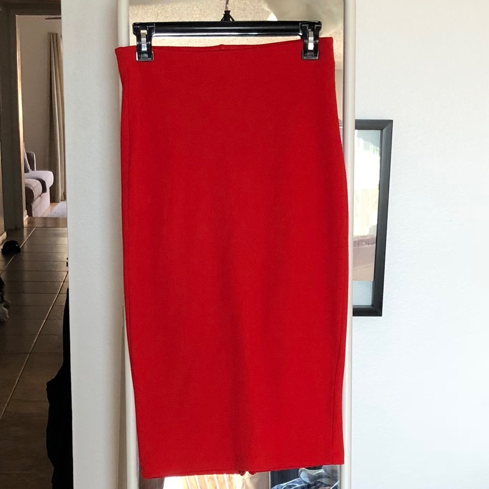 H&M stretch red pencil skirt